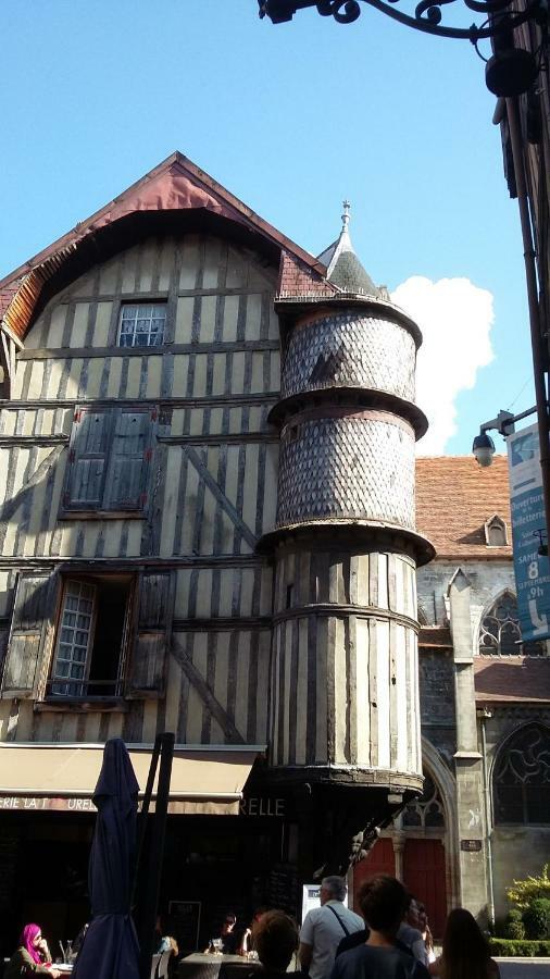 Les Tilleuls & Co Troyes Esterno foto
